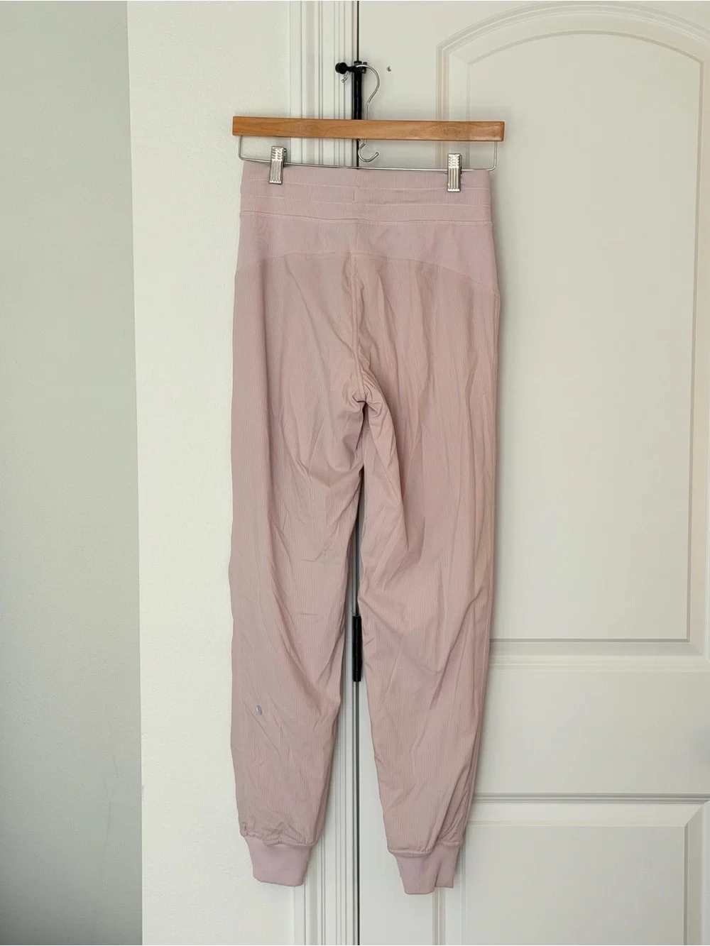 Lululemon baby pink joggers